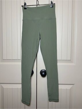 Athleta Elation Ultra High Rise Rib Tight 7/8 Leggings Eucalyptus Green Sage XS